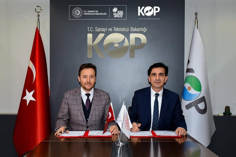 Yunak’ta Hayvancılığa Dev Yatırım: Silaj Paketleme Tesisi İçin İmzalar Atıldı