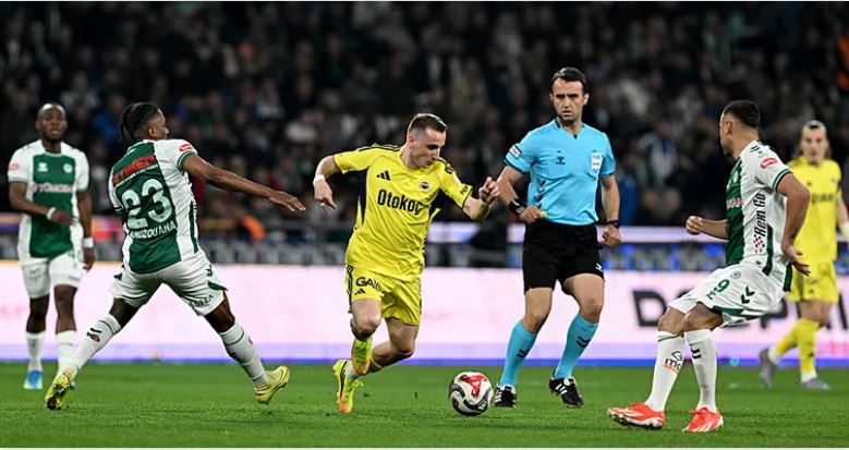 Konyaspor Evinde Kaybetti 