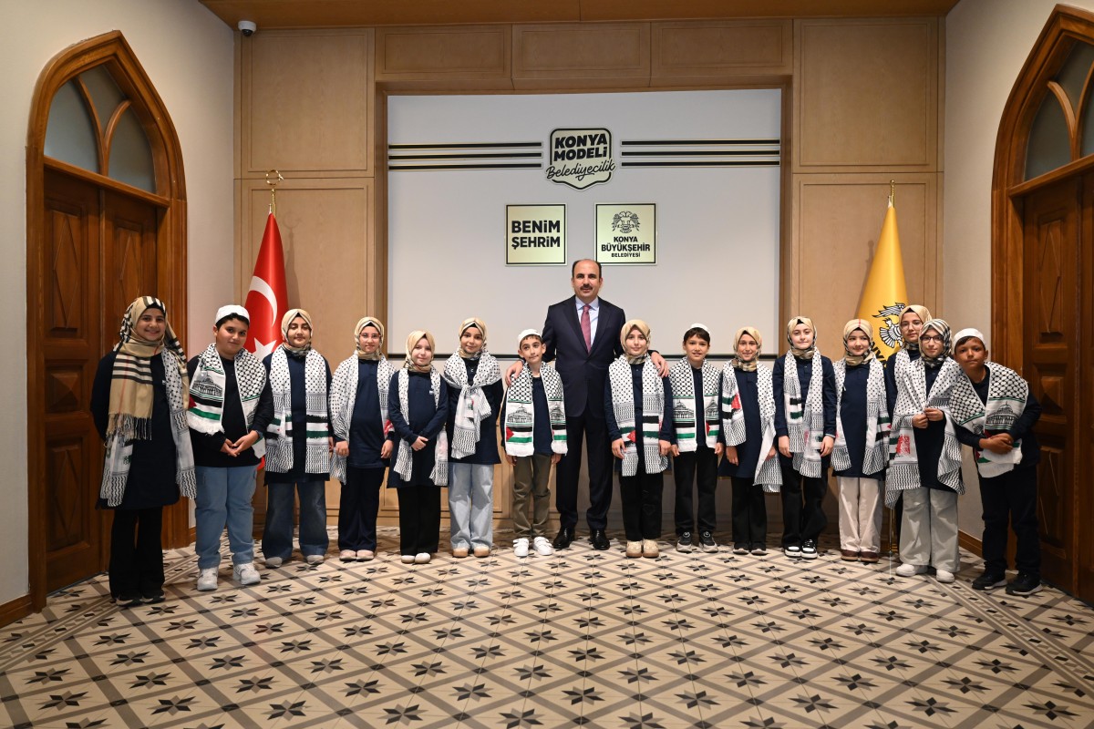 Başkan Altay,  İmam Hatip Okullarını Kazanan Öğrencilerle Buluştu