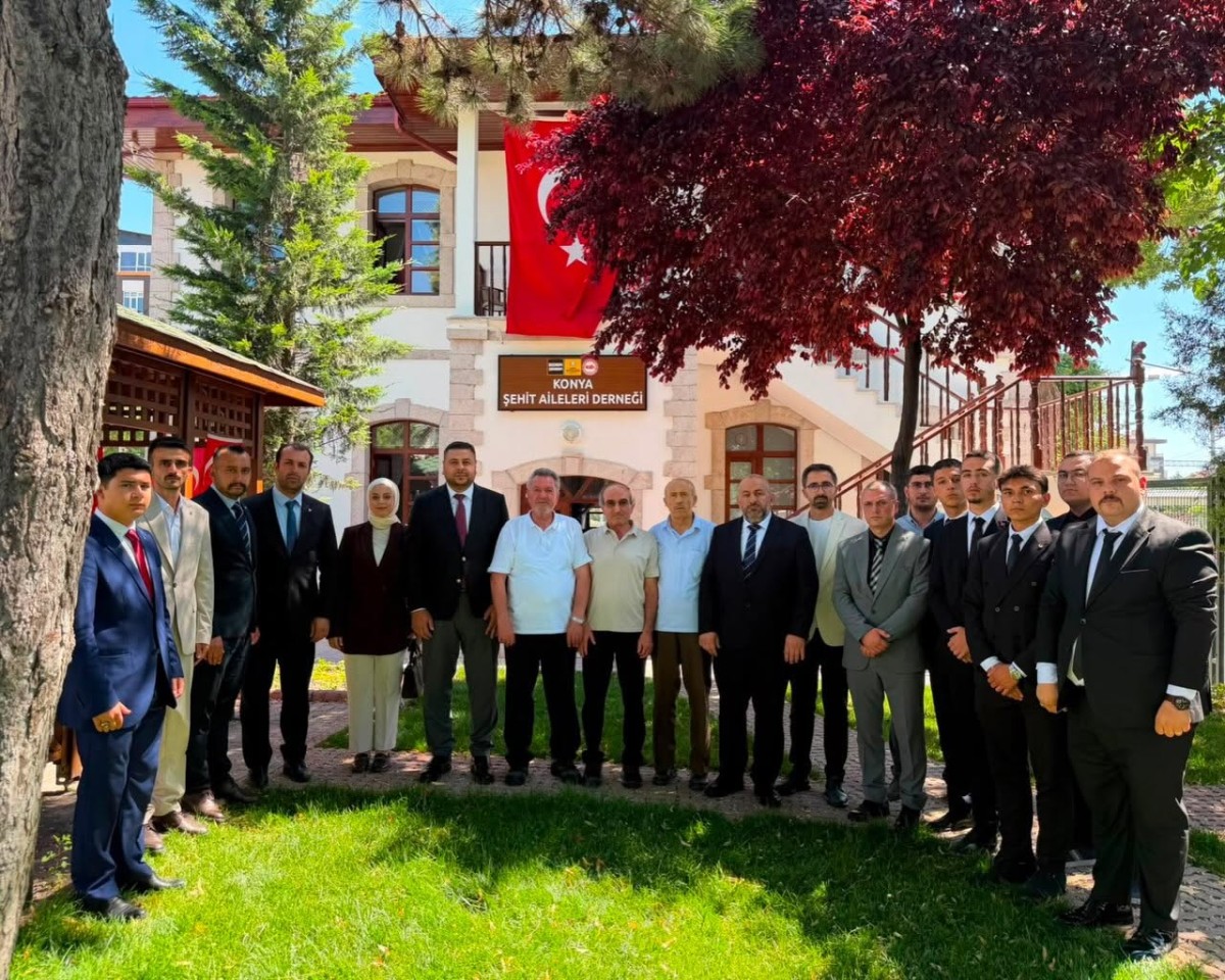 Konya Ülkü Ocakları’ndan Şehit Aileleri Derneği’ne Anlamlı Ziyaret