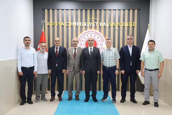 N.Ü Tıp Fakültesi Hastanesi Başhekimi Doç. Dr. Hasan Küçükkendirci, ve Konyalı bürokratlar, Konya Cumhuriyet Başsavcısı Mehmet Uzun’a hayırlı olsun ziyareti