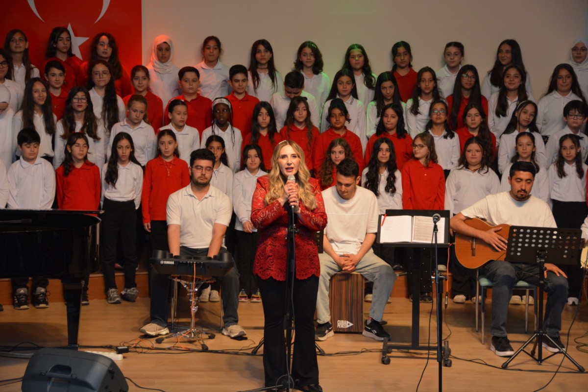 NEÜ’de Duygu Dolu Çocuk Korosu Konseri
