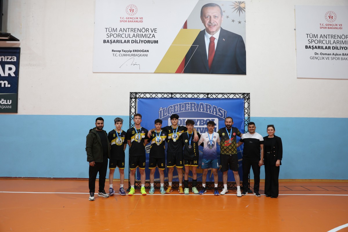 Konya Büyükşehirin Voleybol Turnuvası Düzenleniyor